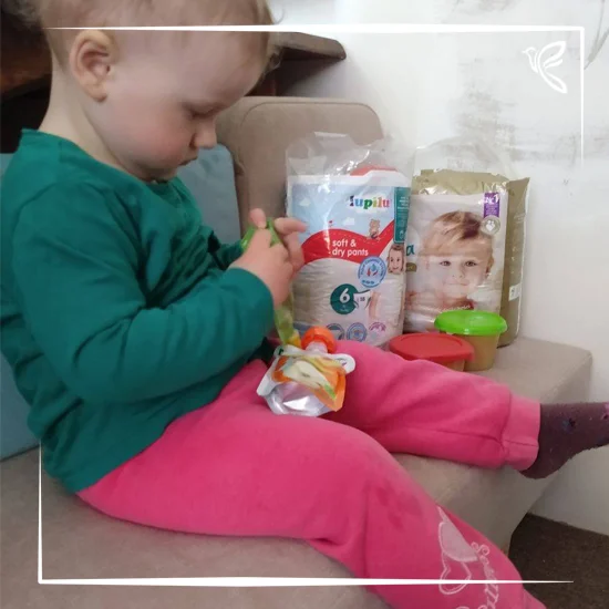 привезли солодке дітям